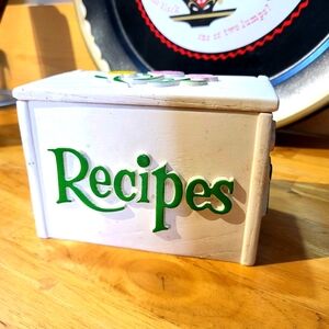 Vintage Floral Recipe Box
